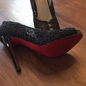 NWOB Peep Toe Red Sole Heels